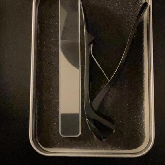 🍁Nail clippers and glass nail file. - Picture 2 of 6